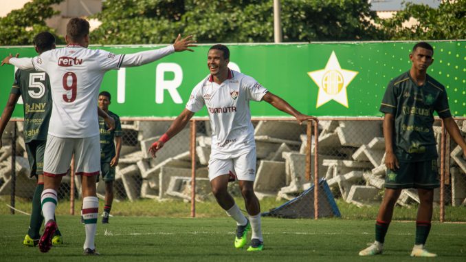 Fluminense e Vasco dividem a ponta no Carioca Sub-20