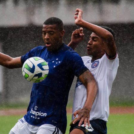 Bahia e Cruzeiro empatam em jogo de quatro gols pelo Campeonato