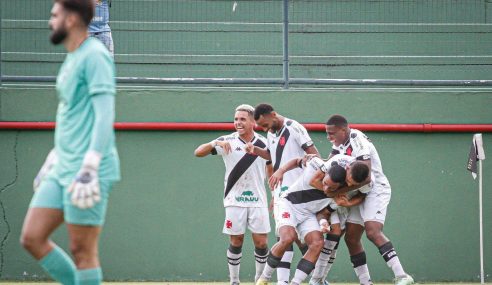 Vasco goleia Botafogo e segue líder no Carioca Sub-20