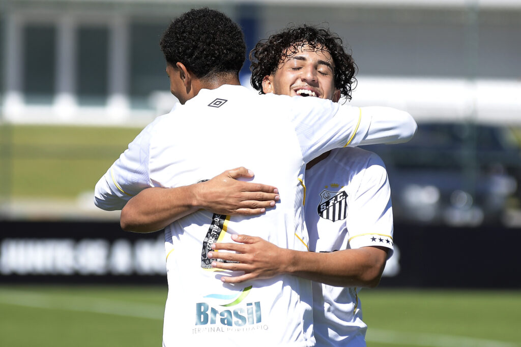 Santos e Corinthians estão na final da Copa Nike Sub-15