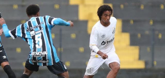 Santos consegue virada heroica no fim e bate Grêmio pelo Brasileiro Sub-17