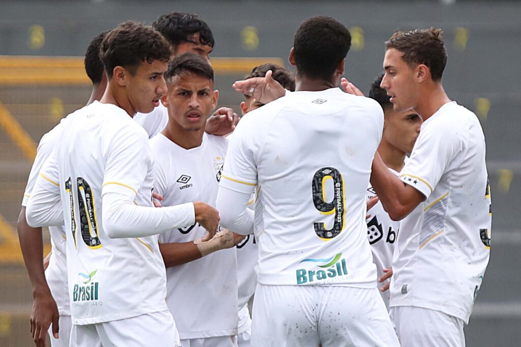 Santos aplica sonora goleada no Desportivo Brasil pelo Paulista Sub-20