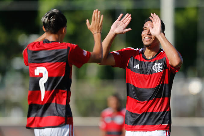 Flamengo bate Santos outra vez e é finalista do Brasileiro Sub-20