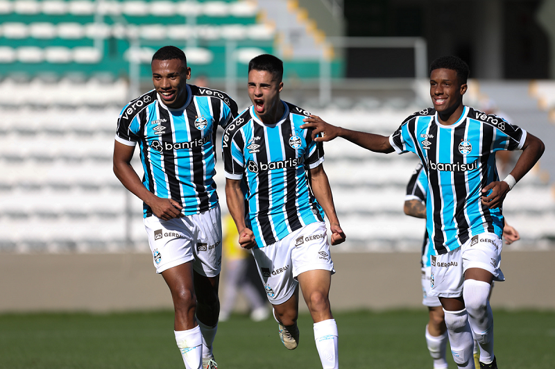 Grêmio goleia Juventude e fica perto do título do Gauchão Sub-20
