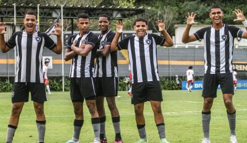 Botafogo goleia Red Bull Bragantino pelo Brasileiro Sub-17
