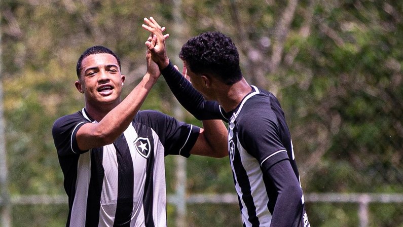 Madureira perde para o Botafogo e sai do G-8 a uma rodada do fim no Carioca Sub-17