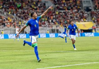 Copa do Mundo Sub-17: Brasil vence México de virada, com gol nos