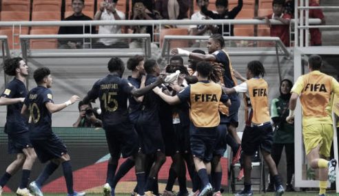 França leva a melhor nos pênaltis e vai às quartas da Copa do Mundo Sub-17