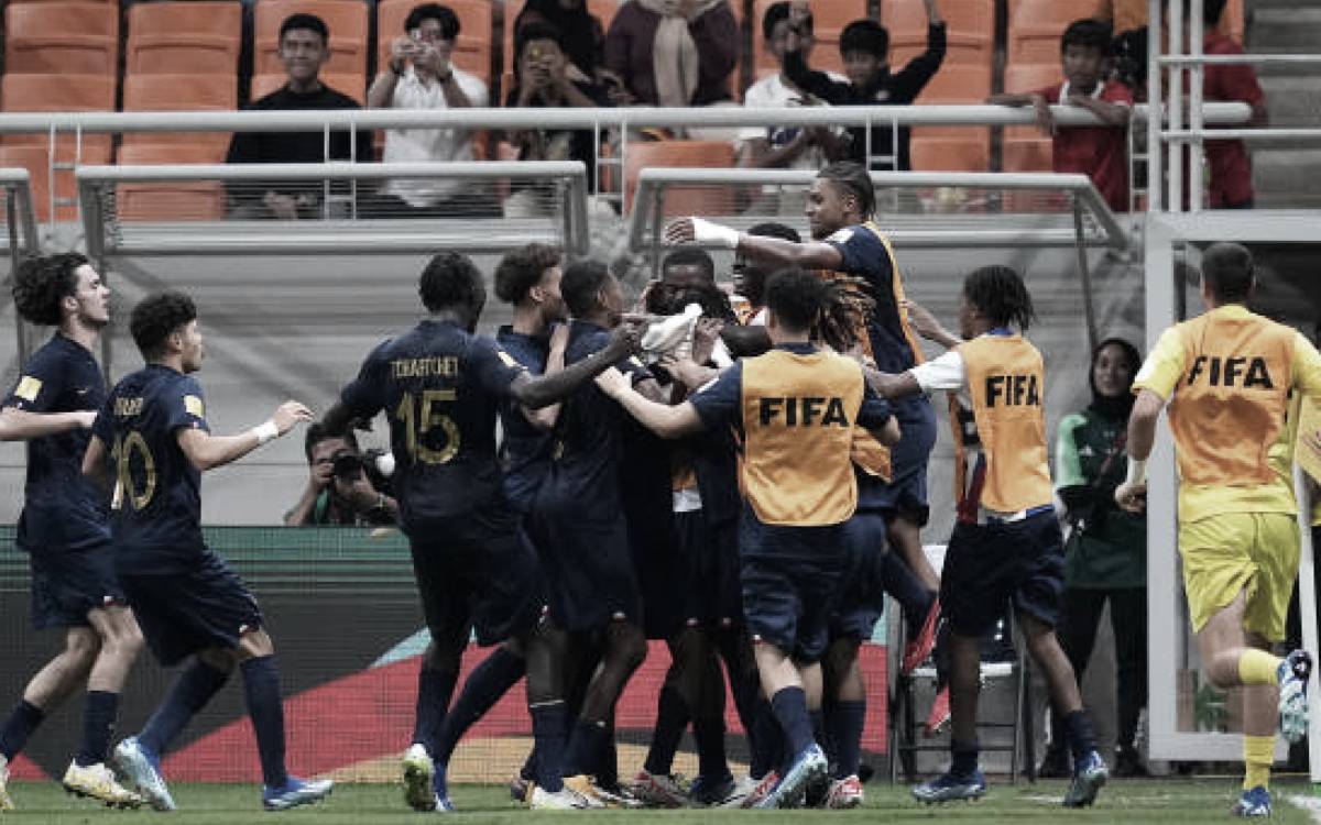 França leva a melhor nos pênaltis e vai às quartas da Copa do Mundo Sub-17