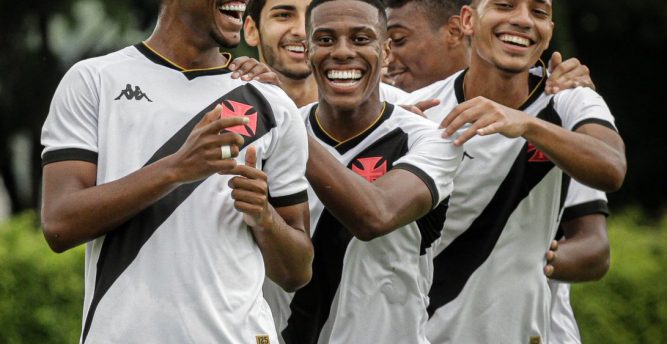 Vasco e Fluminense avançam antecipadamente às semifinais da Copa Rio Sub-20
