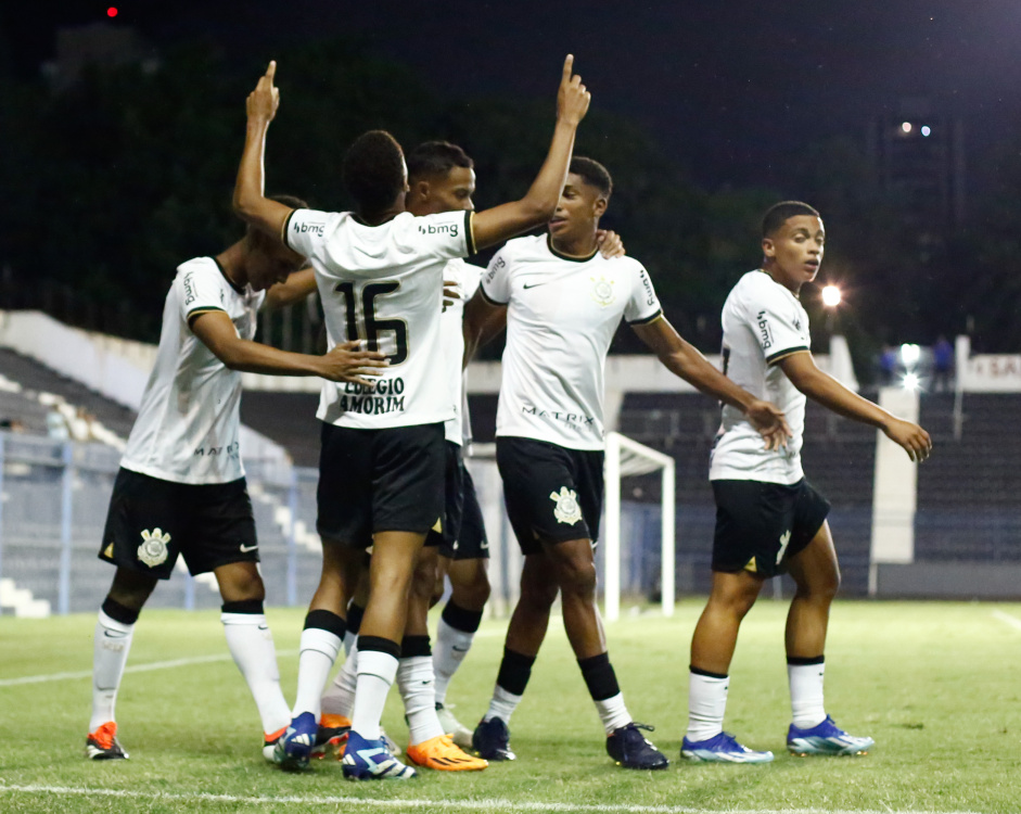 Corinthians tira Criciúma da Copa do Brasil Sub-17
