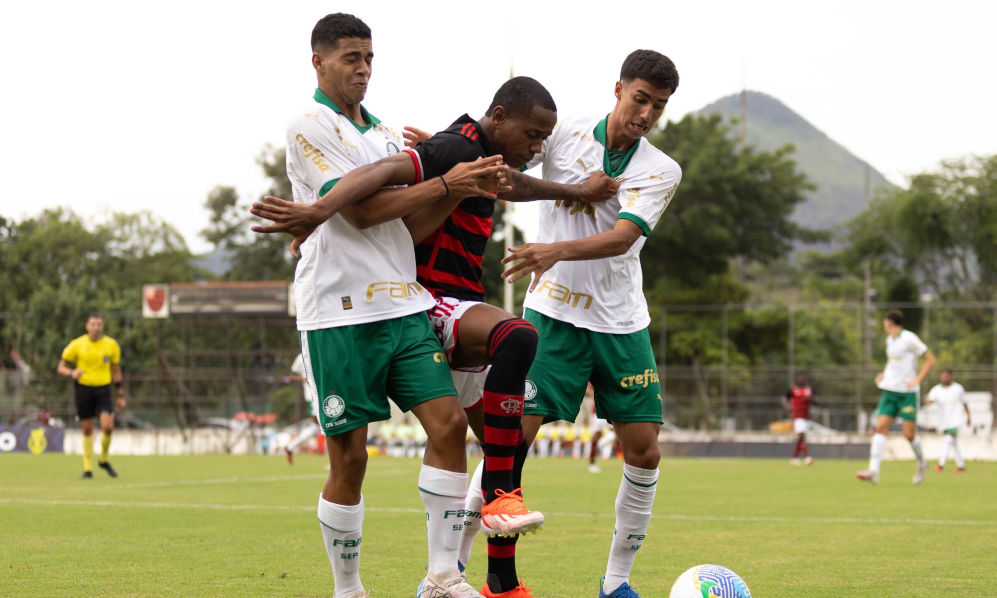 Com virada, Palmeiras continua 100% no Brasileiro Sub-20