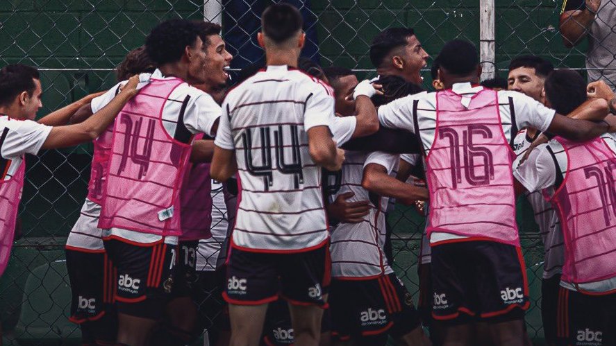 Flamengo marca no fim e está na final da Copa Rio Sub-20