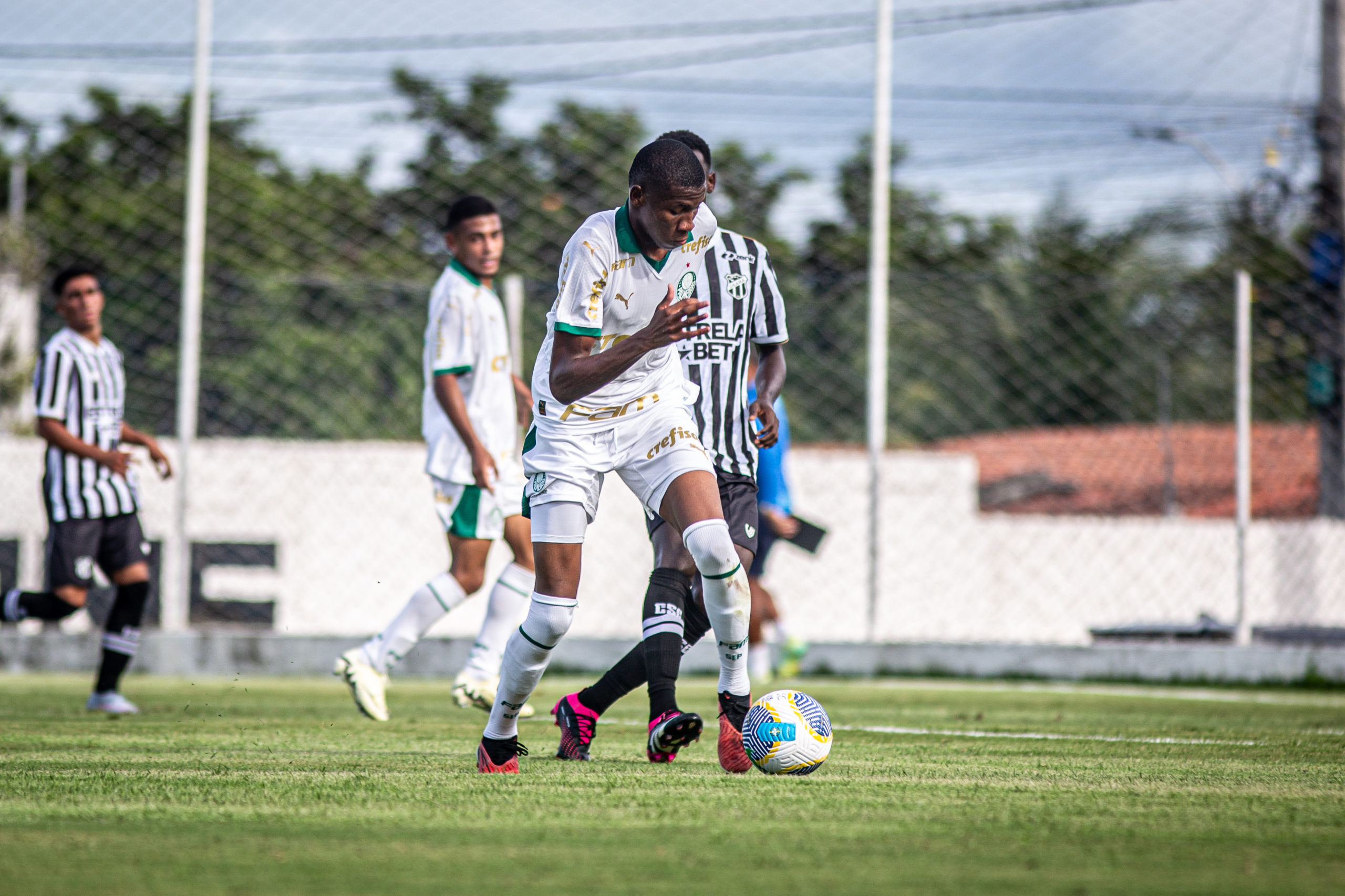 Palmeiras estreia no Brasileiro Sub-20 com vitória de virada sobre o Ceará