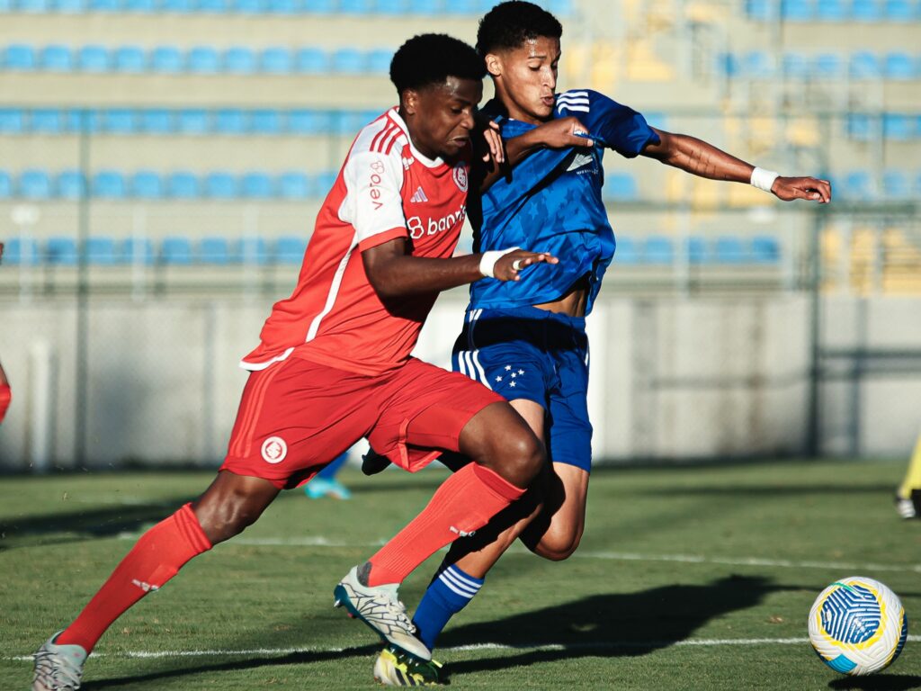 Cruzeiro e Internacional empatam pelo Brasileiro Sub-20