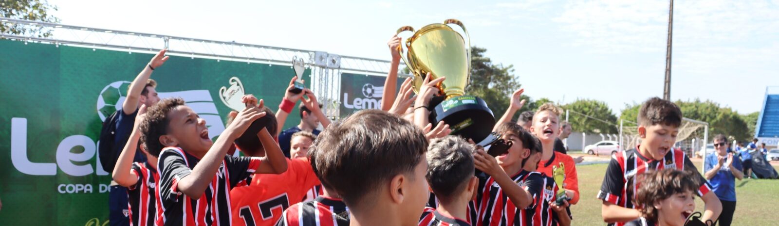 São Paulo bate o Santos e é o campeão da Leme Cup Sub-11