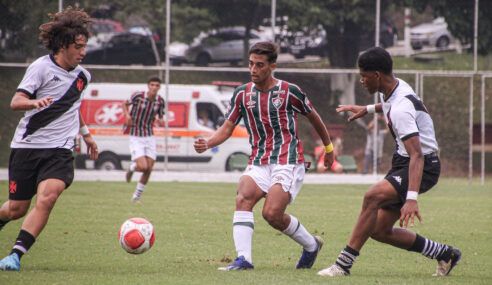 Vasco vence clássico pelo Guilherme Embry